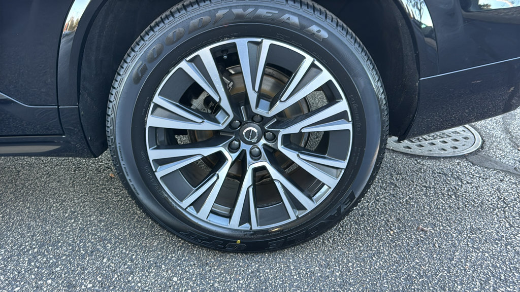 Used 2021 Volvo XC90 T6 Momentum w/ Climate Package AWD/4WD image 10
