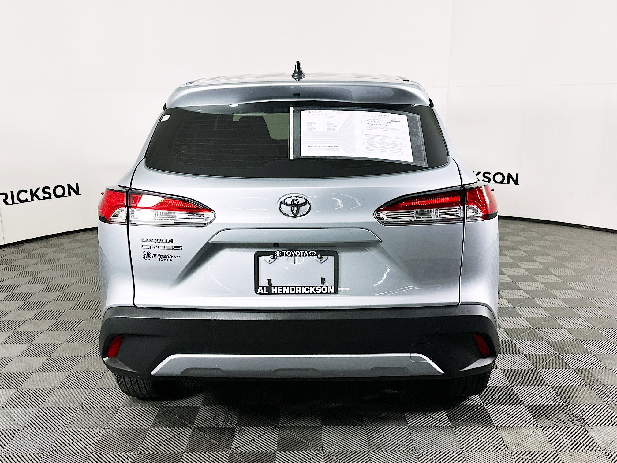 Used 2024 Toyota Corolla Cross L image 4