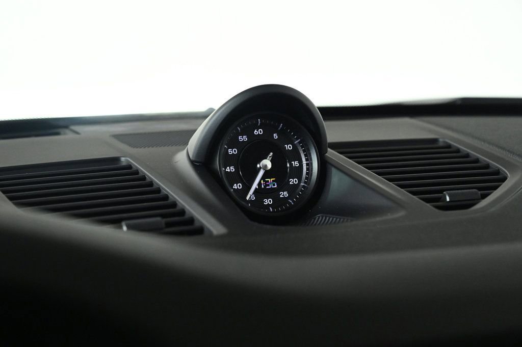 Used 2025 Porsche 911 Carrera w/ Sport Chrono Package image 20
