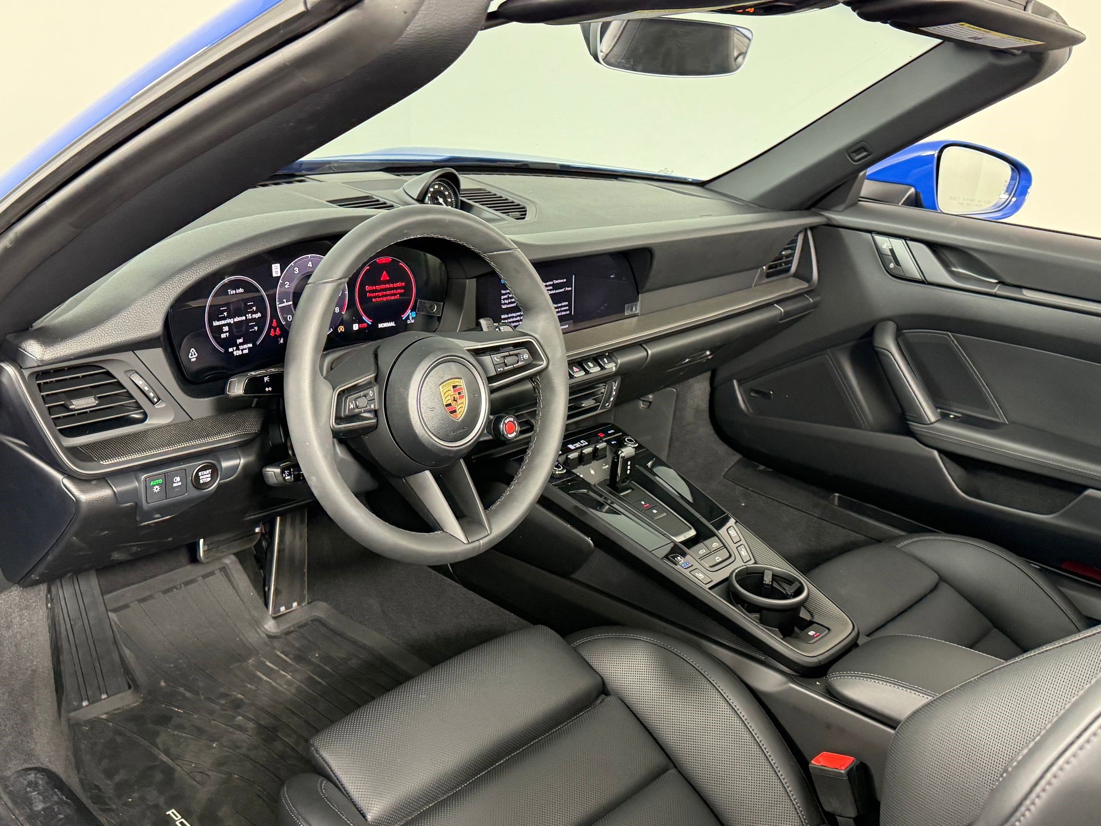 Certified 2025 Porsche 911 Carrera image 4