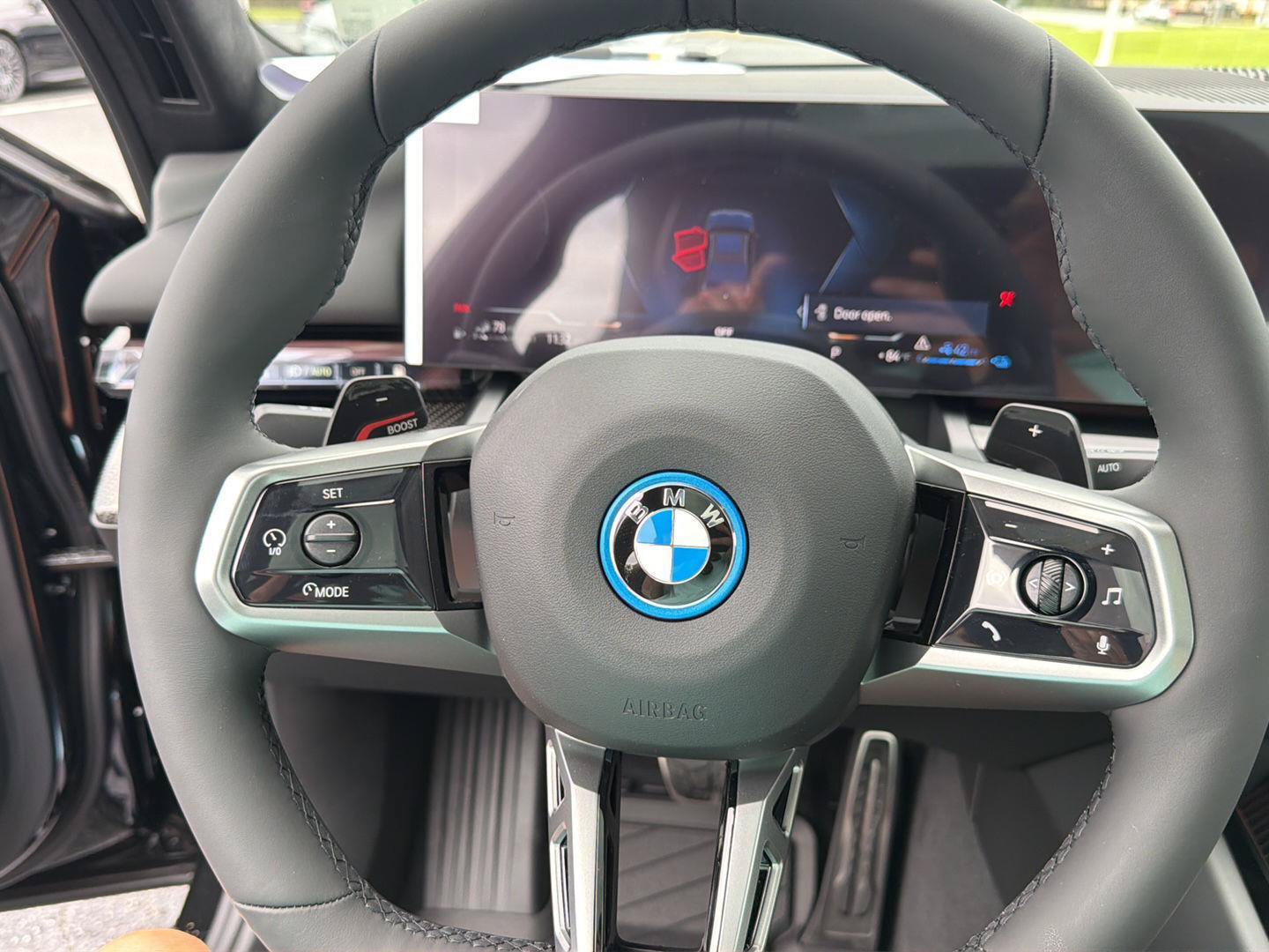 New 2027 BMW 550e xDrive w/ Executive Package AWD/4WD image 19