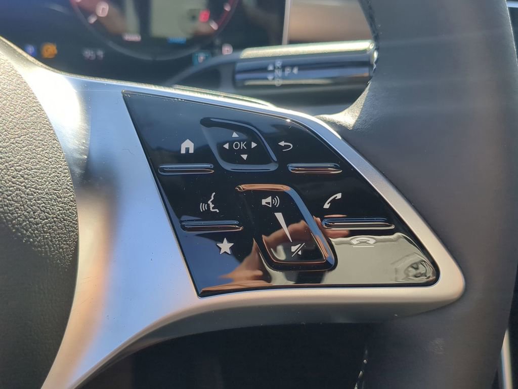 New 2025 Mercedes-Benz C 300 4MATIC Sedan image 13