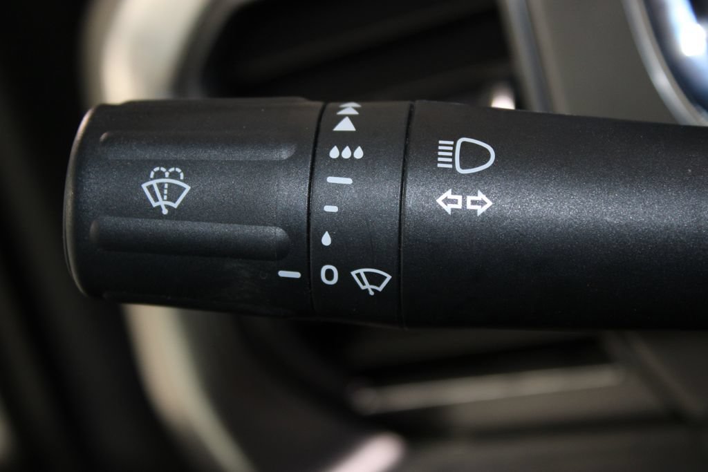 Used 2023 Ford F150 Lariat AWD/4WD image 44