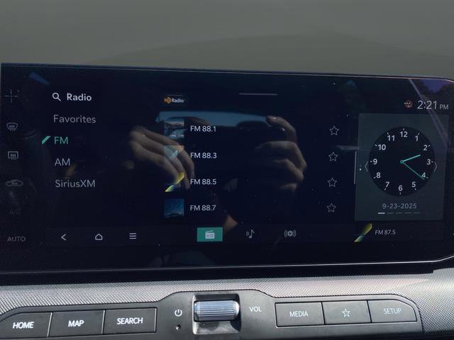 New 2025 Kia K4 EX image 17