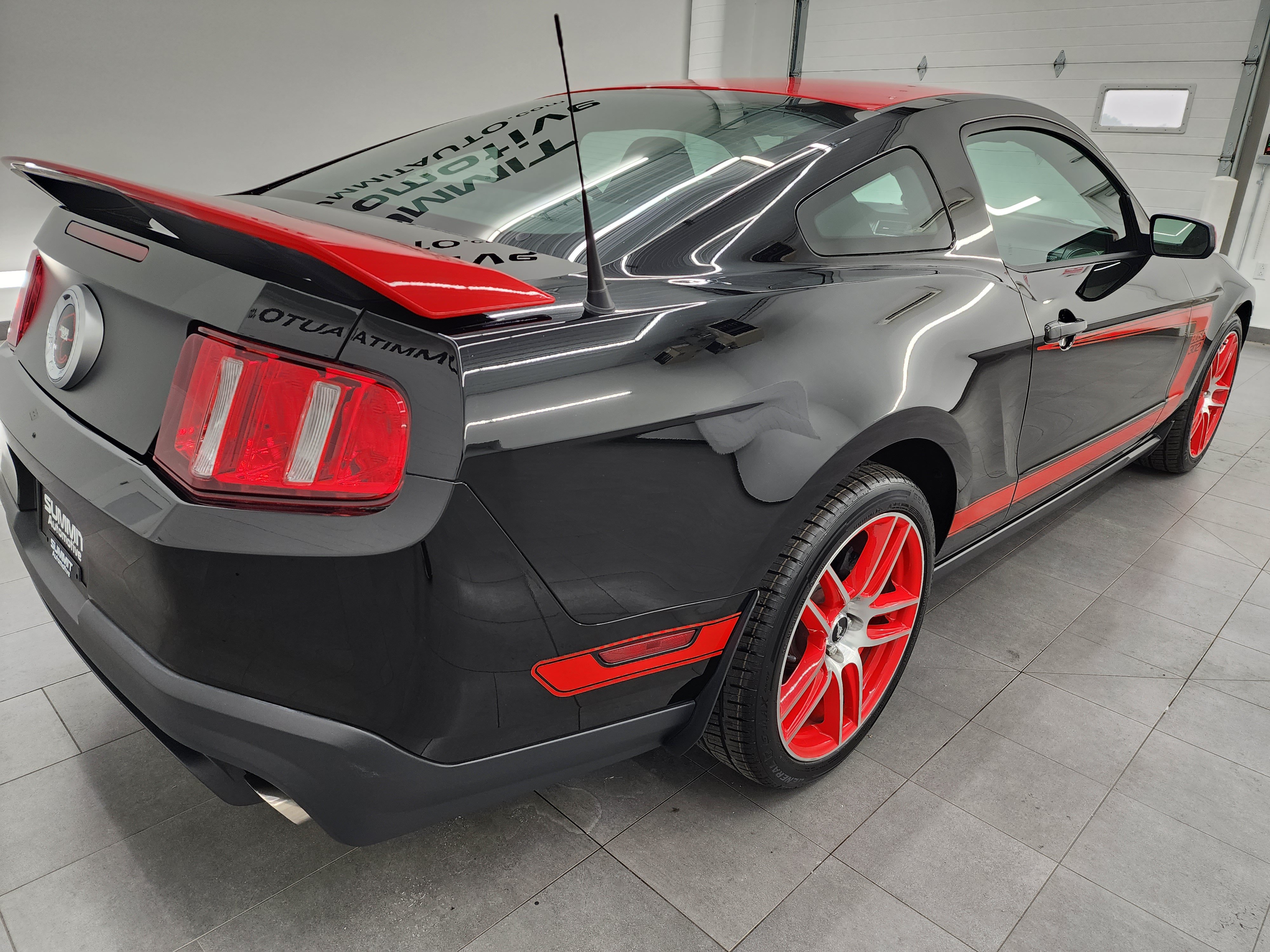 Used 2012 Ford Mustang Boss 302 RWD image 5