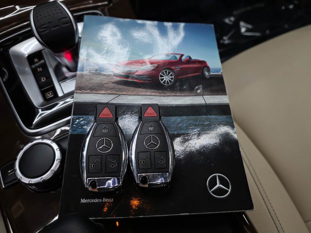 Used 2019 Mercedes-Benz SLC 300 image 38