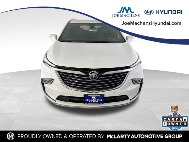 Used 2023 Buick Enclave Essence AWD/4WD image 3