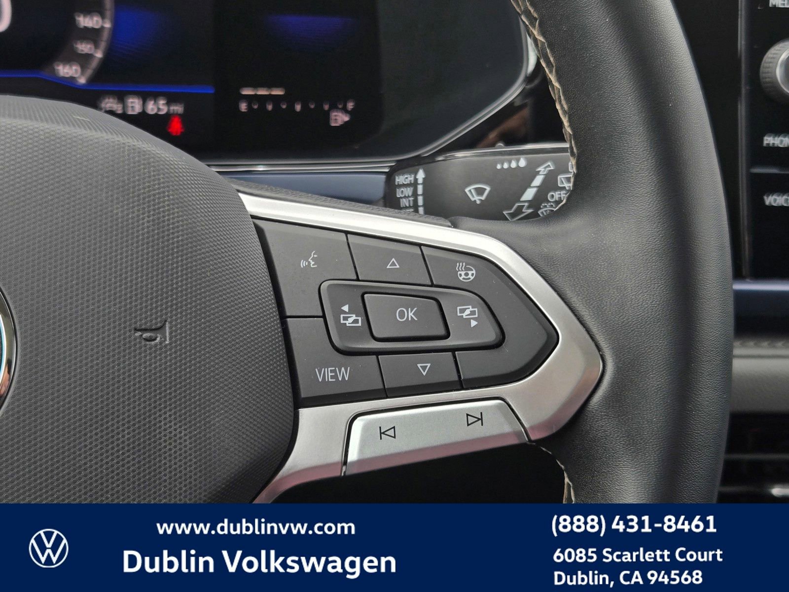 Certified 2023 Volkswagen Taos SE w/ Panoramic Sunroof Package FWD image 21
