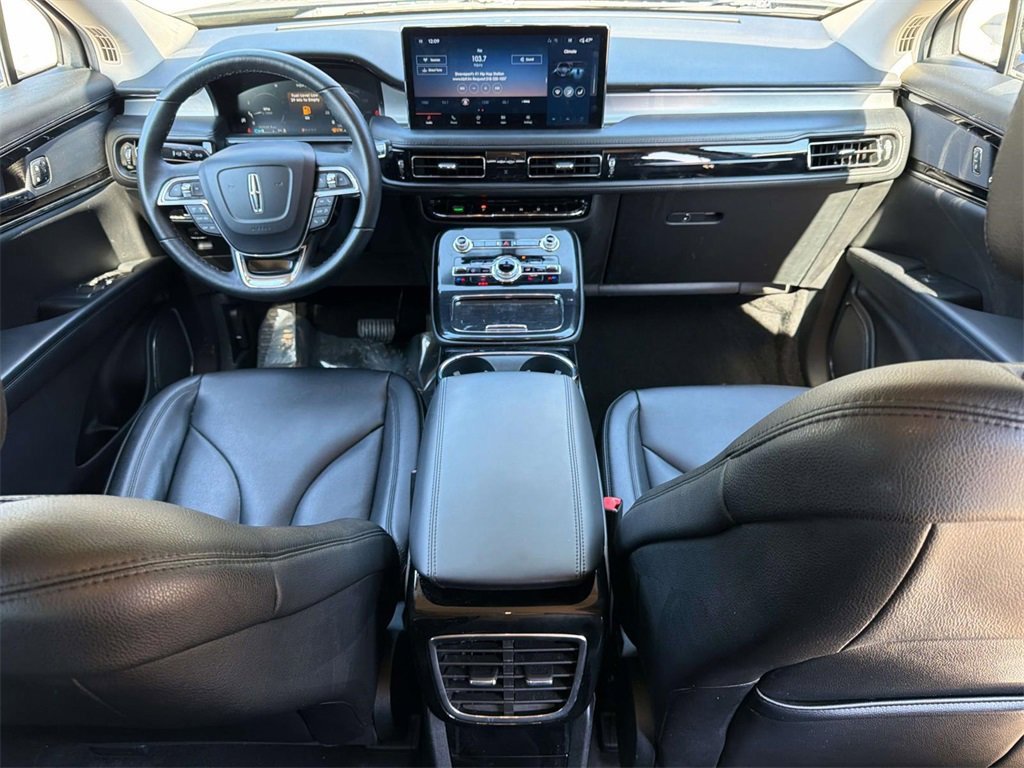 Used 2022 Lincoln Nautilus FWD image 11