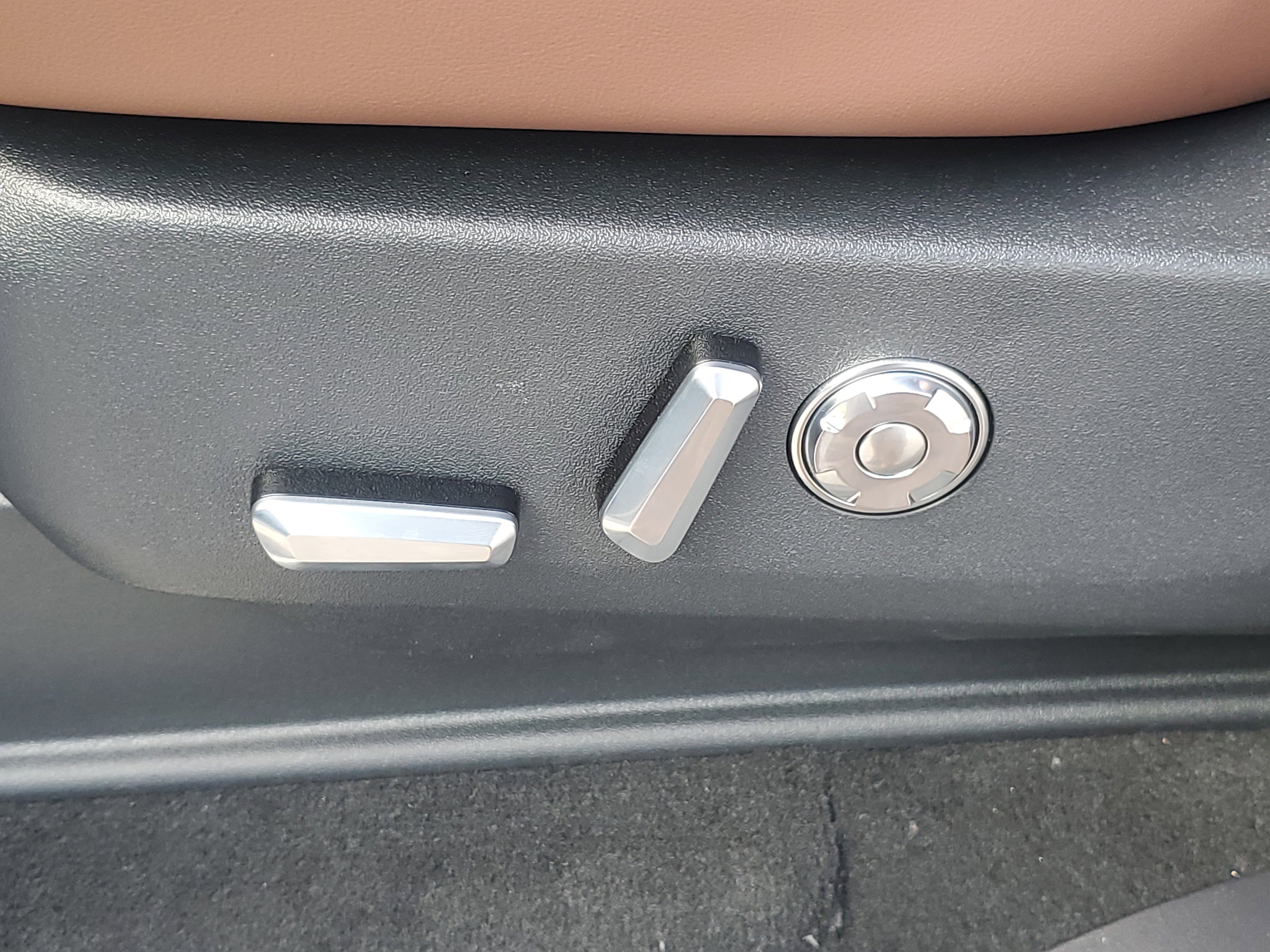 New 2026 Lincoln Navigator Reserve image 9