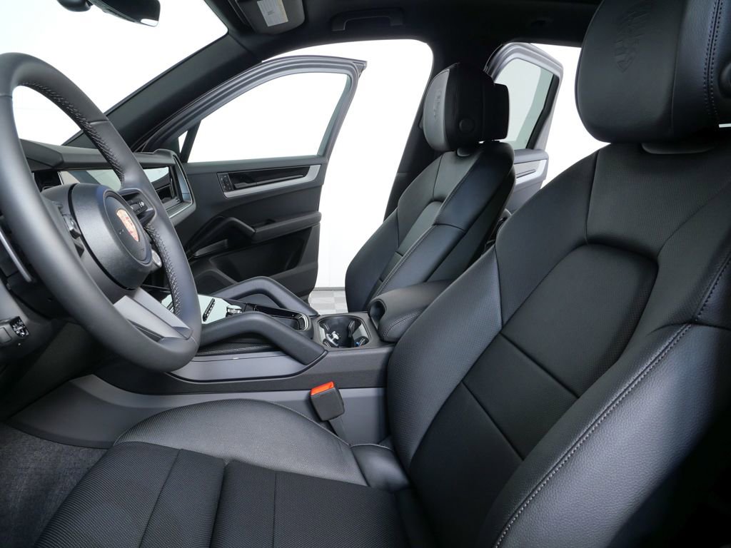New 2026 Porsche Cayenne image 5