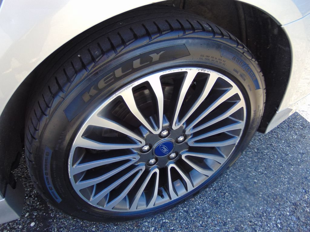 Used 2018 Ford Fusion Titanium FWD image 28