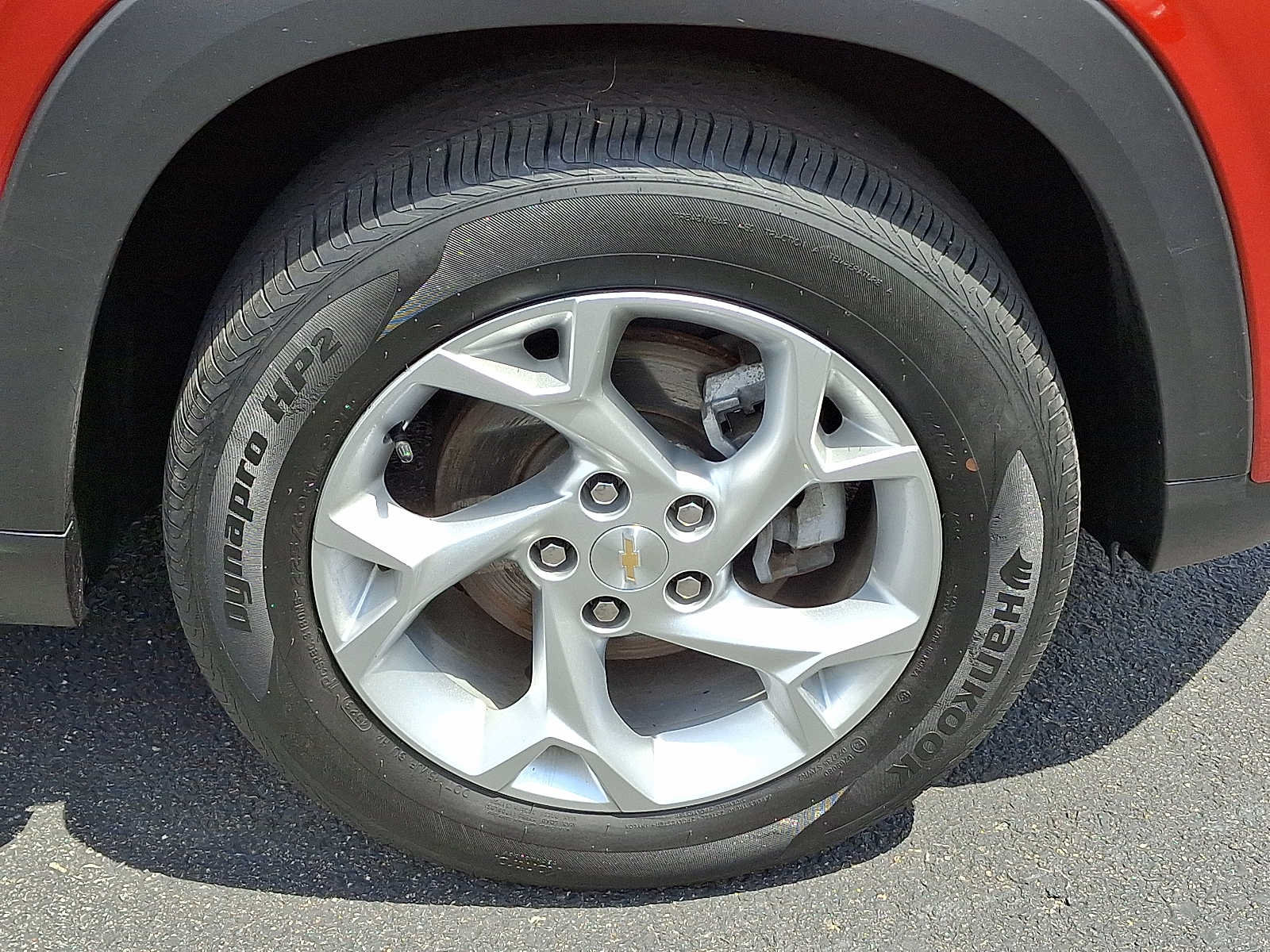 Used 2024 Chevrolet Trax LS w/ LS Convenience Package FWD image 8