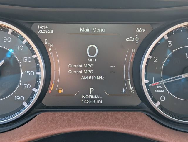 Used 2023 Maserati Levante GT image 32