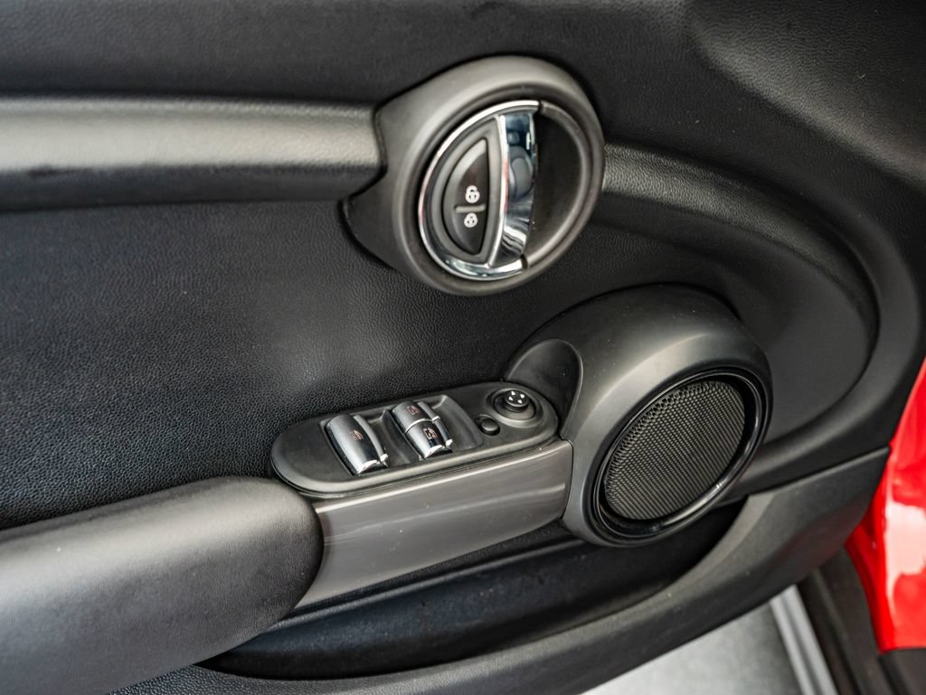 Used 2019 MINI Cooper Convertible FWD image 23
