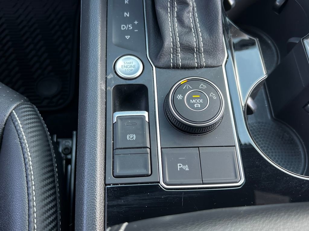 Used 2023 Volkswagen Atlas Cross Sport SE image 27