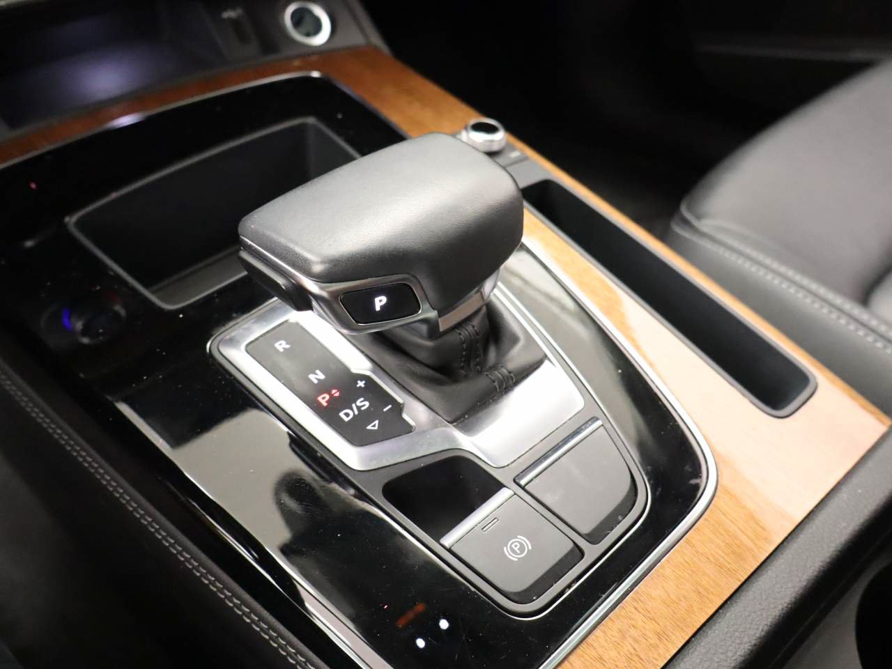 Used 2023 Audi Q5 2.0T Premium Plus w/ Premium Plus Package AWD/4WD image 9