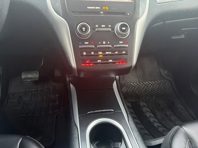 Used 2019 Lincoln MKC Premiere image 18