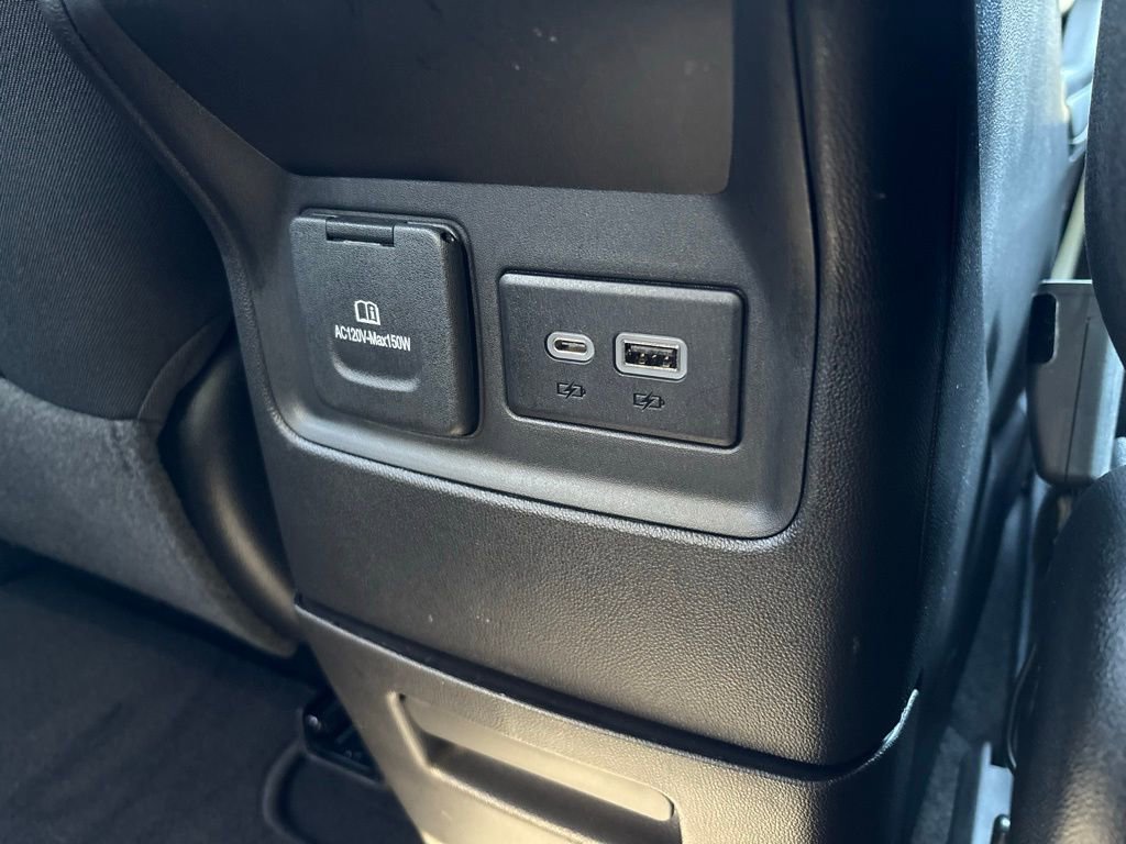 Used 2023 GMC Acadia SLE w/ Driver Convenience Package image 23