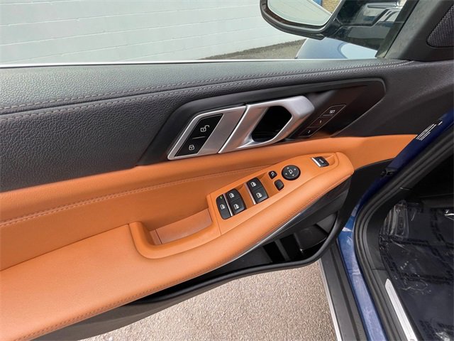 Used 2023 BMW X5 xDrive40i w/ Premium Package image 11