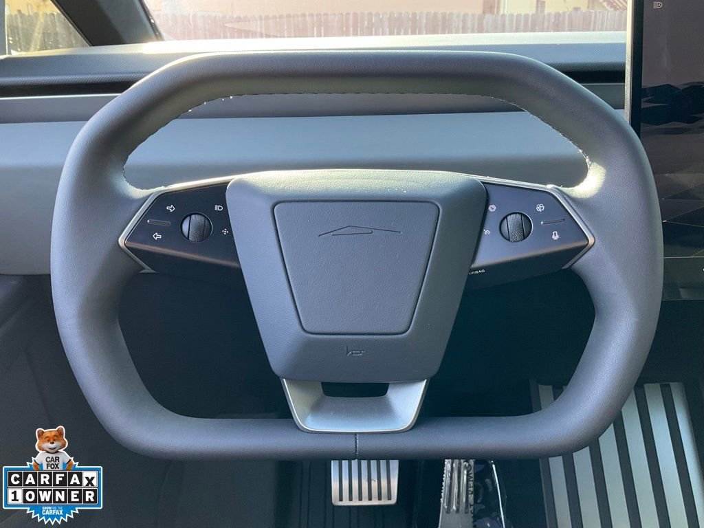 Used 2024 Tesla Cybertruck AWD Crew Cab image 39