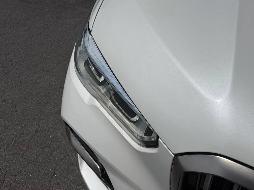 Used 2021 BMW X5 M50i w/ Executive Package AWD/4WD image 4