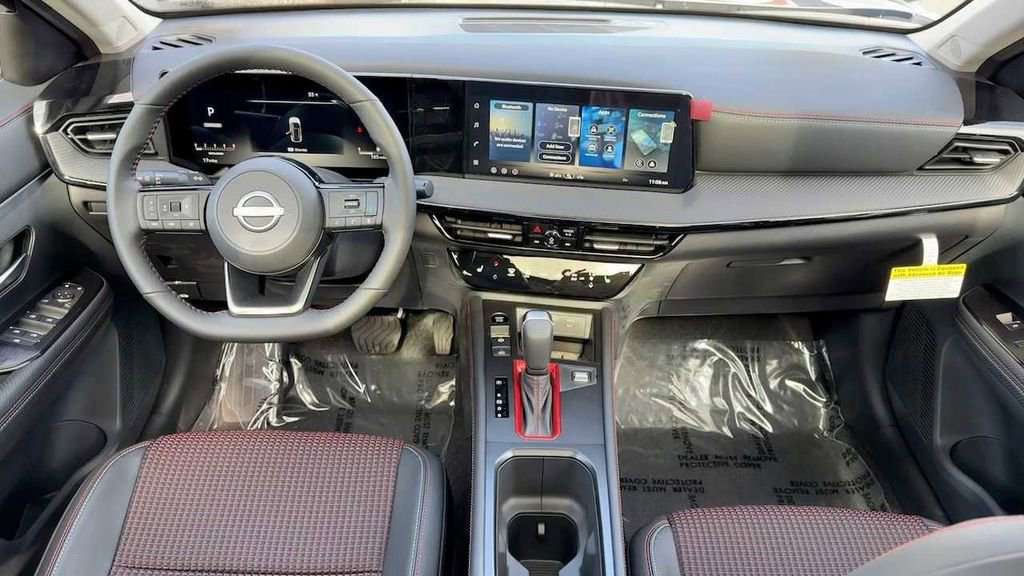 New 2026 Nissan Kicks SR w/ SR Premium Package AWD/4WD image 11