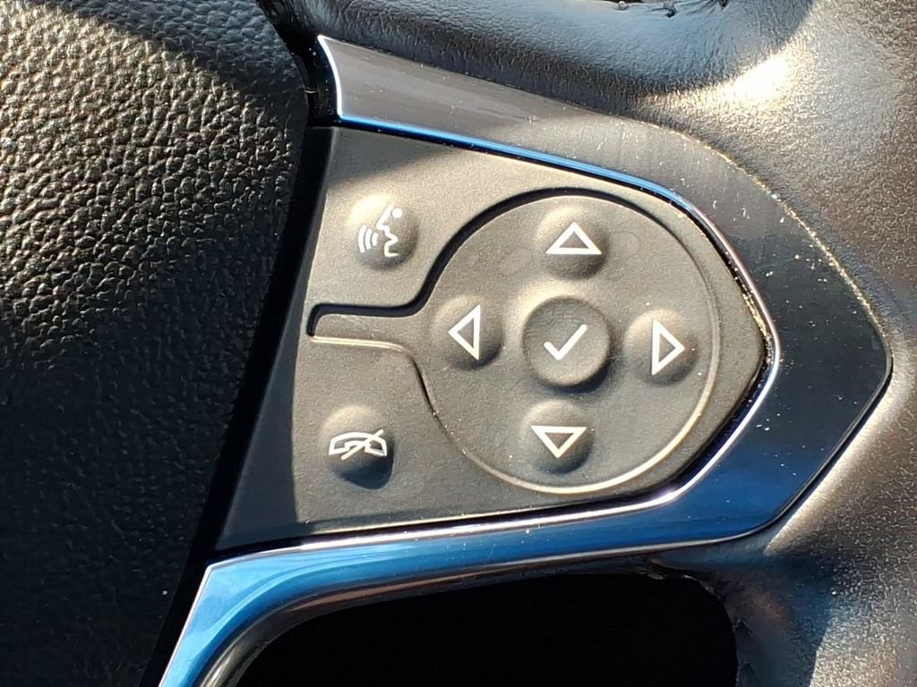 Used 2019 Chevrolet Traverse LT FWD image 25