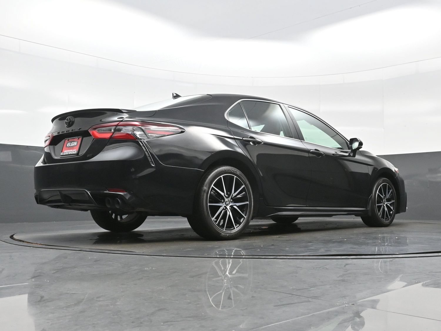 Used 2024 Toyota Camry SE FWD image 31