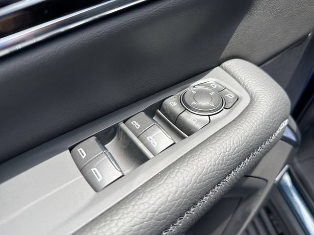 New 2026 GMC Yukon XL Denali w/ Sun & Power Step Package AWD/4WD image 13