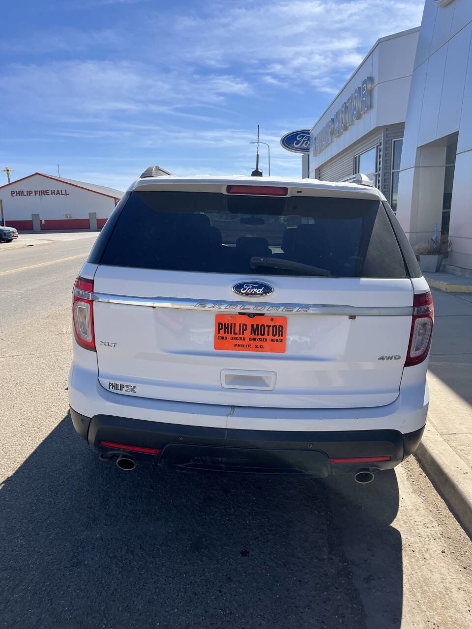 Used 2013 Ford Explorer XLT image 3