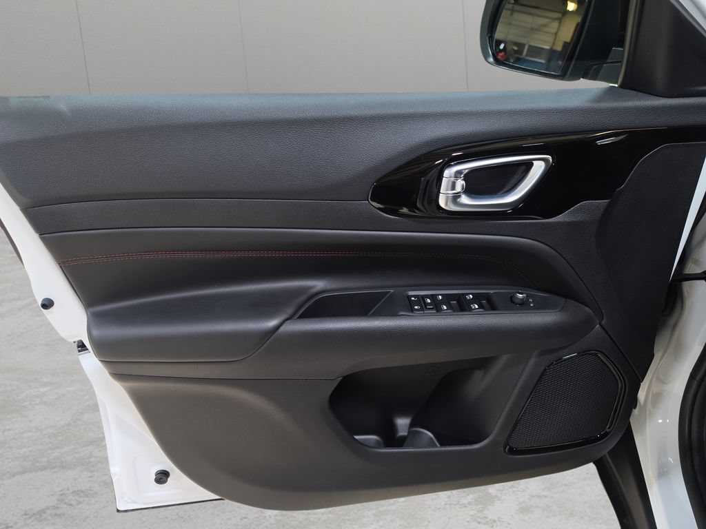 New 2026 Jeep Compass Trailhawk AWD/4WD image 21