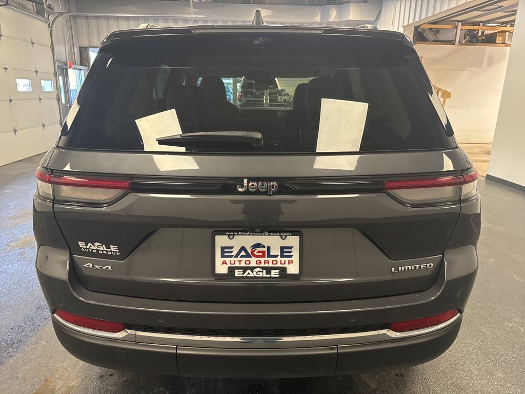 Used 2022 Jeep Grand Cherokee Limited w/ Luxury Tech Group II image 5