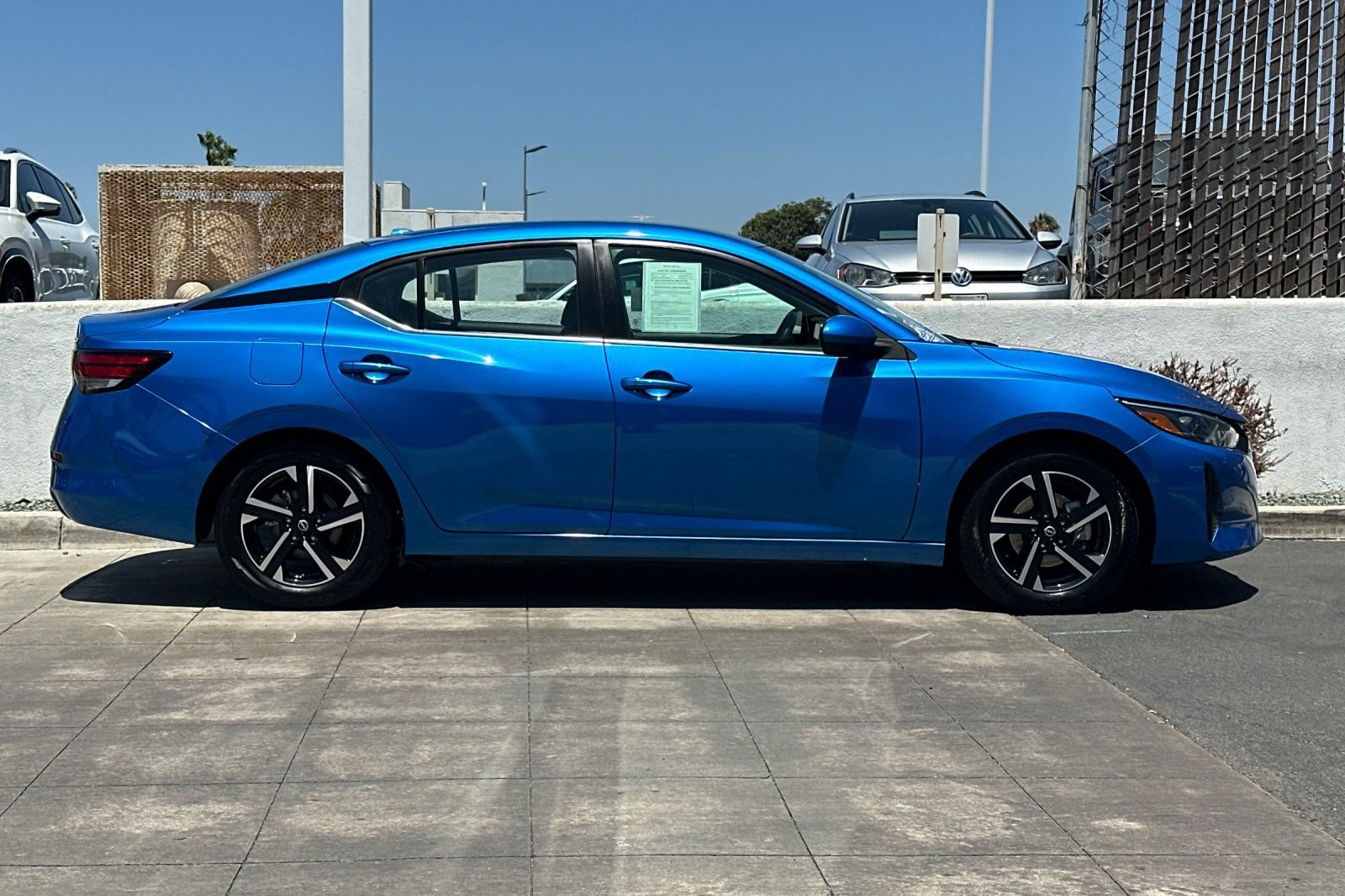 Used 2024 Nissan Sentra SV FWD image 3