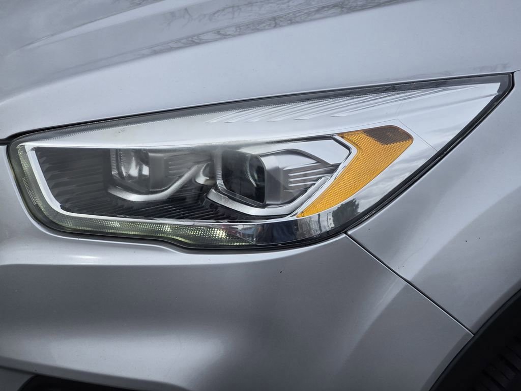 Used 2018 Ford Escape Titanium image 5