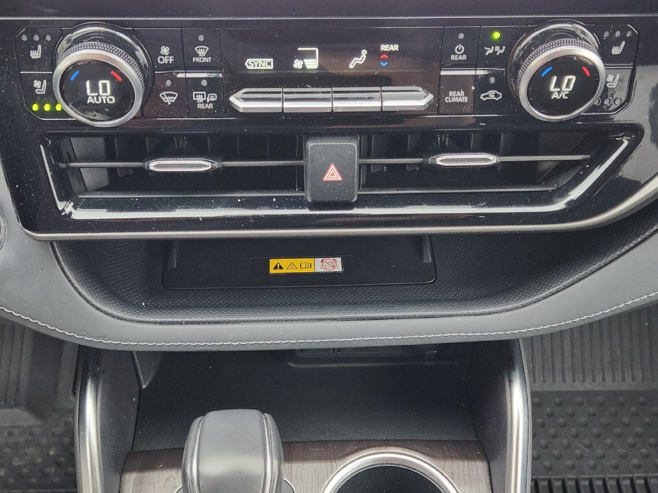 Used 2023 Toyota Highlander Limited AWD/4WD image 18