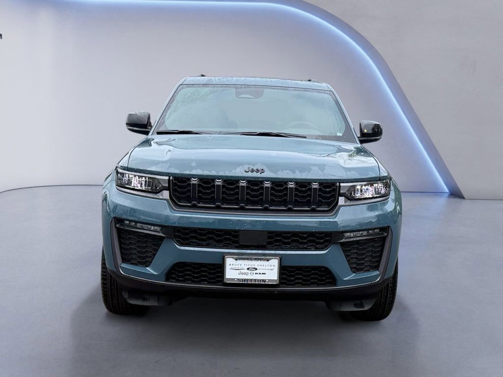 New 2026 Jeep Grand Cherokee Limited w/ Limited Altitude Package AWD/4WD image 8