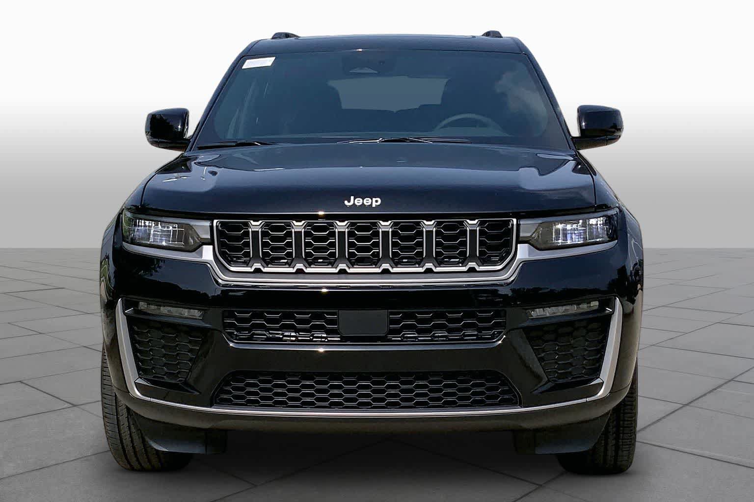 New 2026 Jeep Grand Cherokee L Limited AWD/4WD image 3