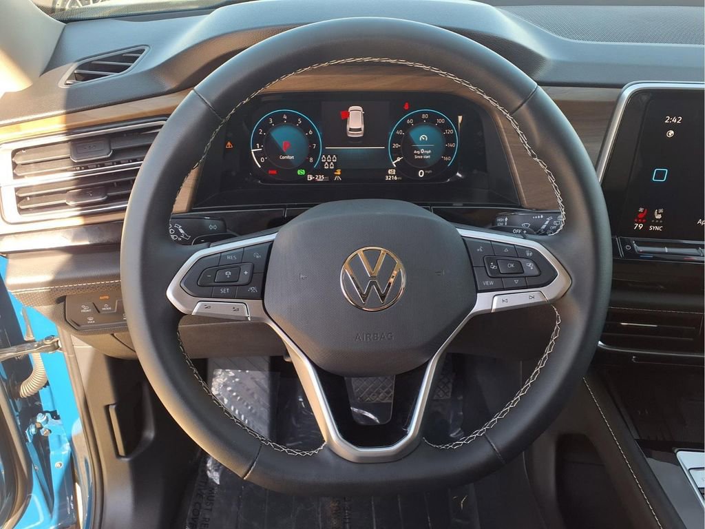 Used 2025 Volkswagen Atlas SE image 5