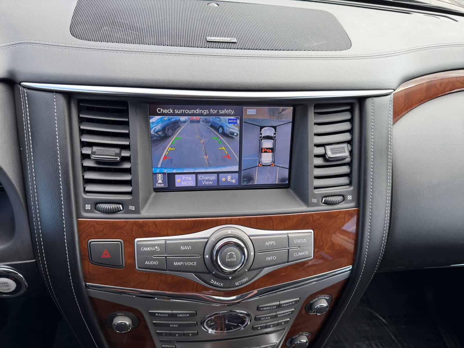 Used 2019 INFINITI QX80 Luxe w/ 22" Wheel Package image 16