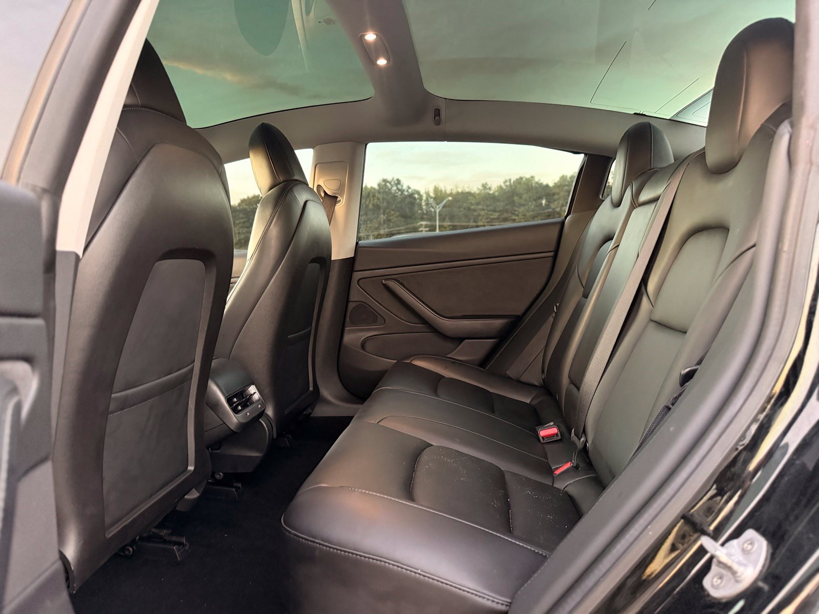 Used 2019 Tesla Model 3 Long Range AWD/4WD image 17