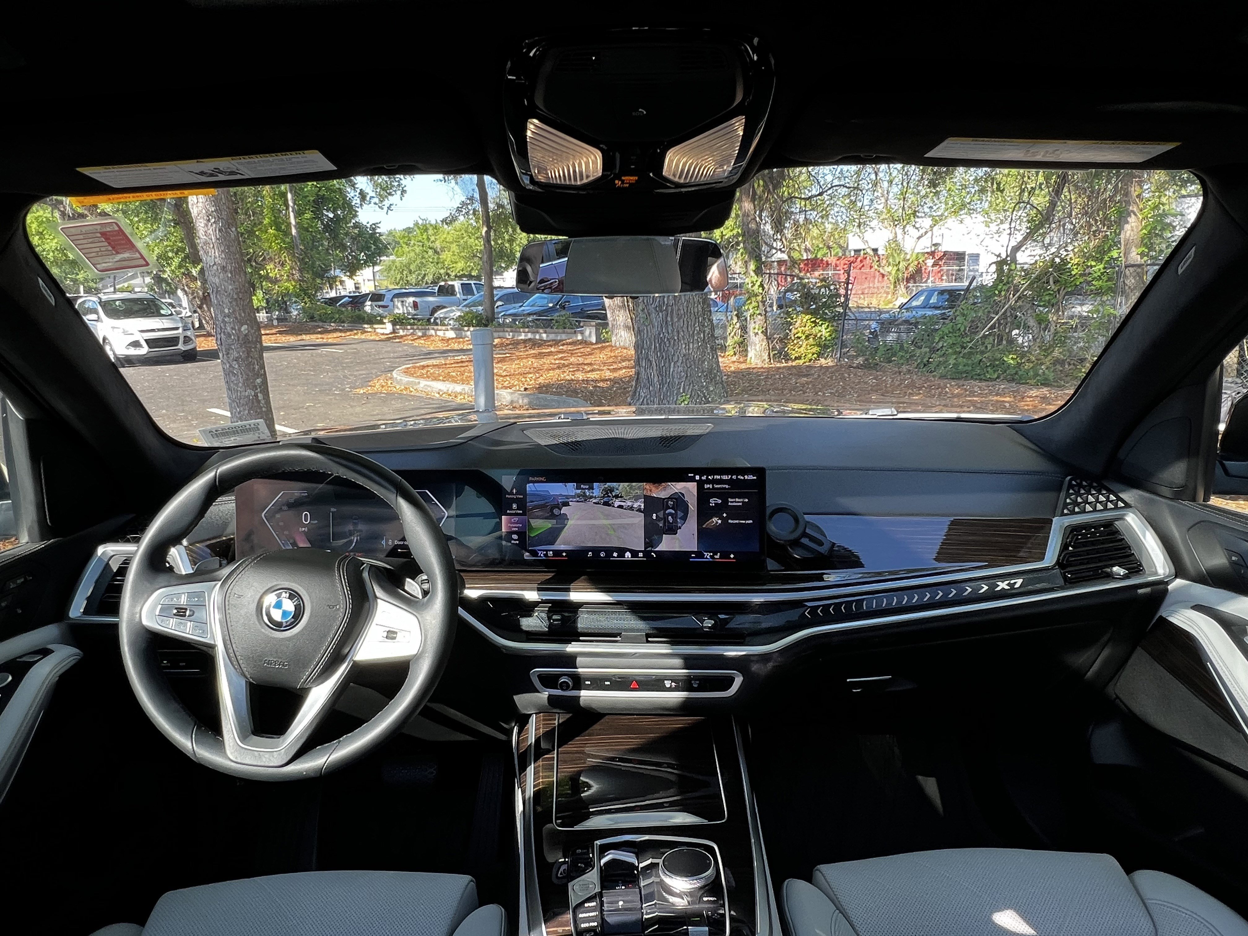 Used 2024 BMW X7 xDrive40i w/ Parking Assistance Package image 36