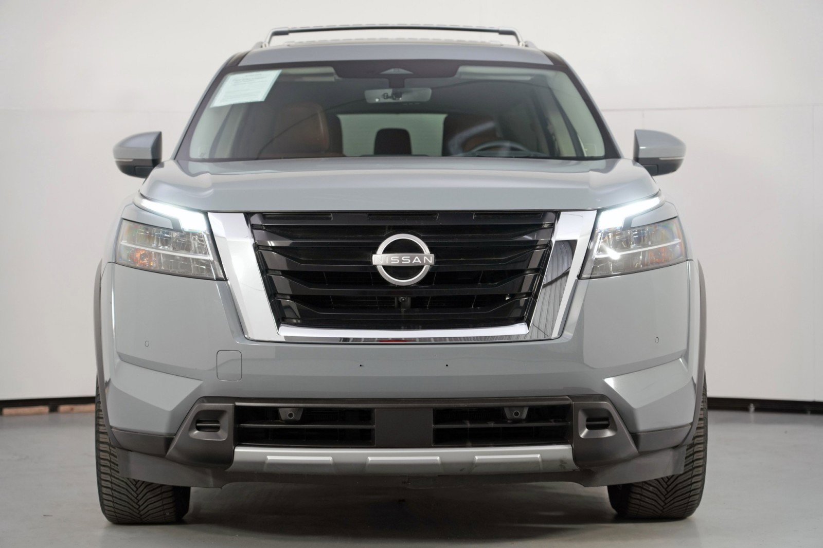 Used 2023 Nissan Pathfinder Platinum image 5