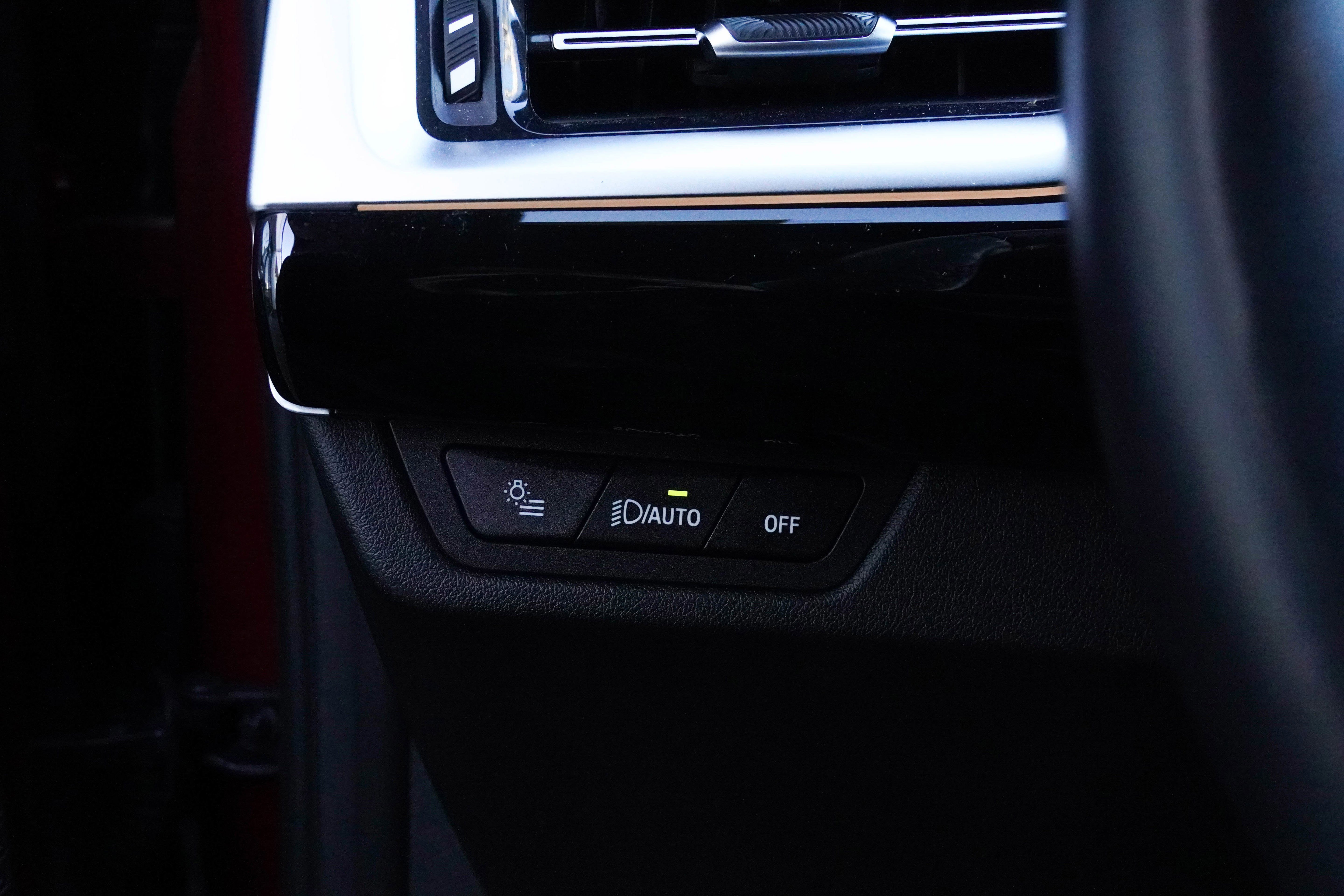 Certified 2025 BMW X2 xDrive28i image 16