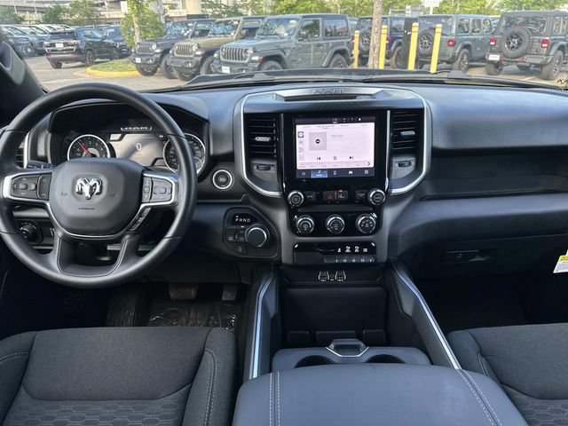 New 2026 RAM 1500 Express AWD/4WD image 12