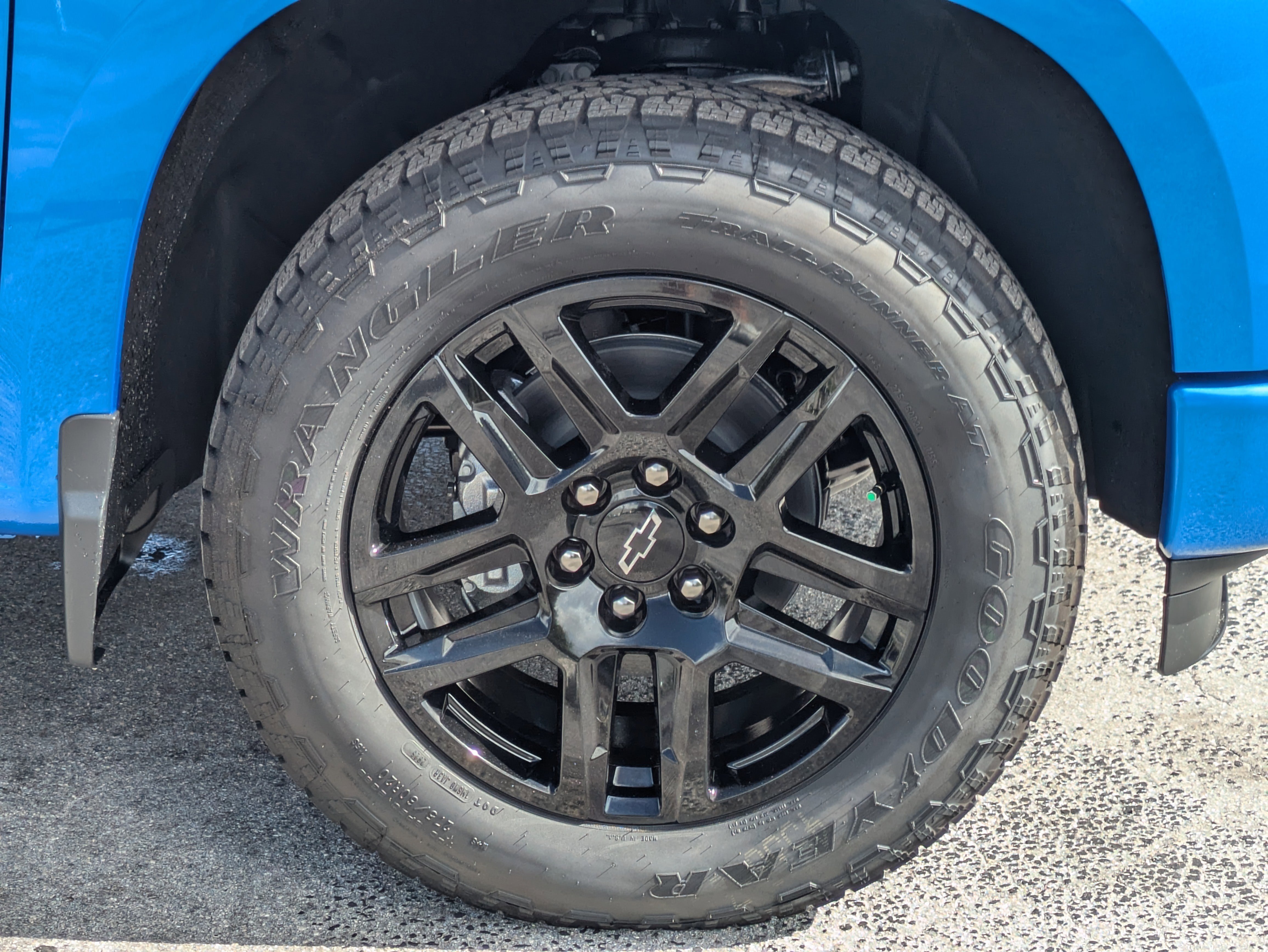 New 2026 Chevrolet Silverado 1500 Custom w/ Turbomax Blackout Package image 11