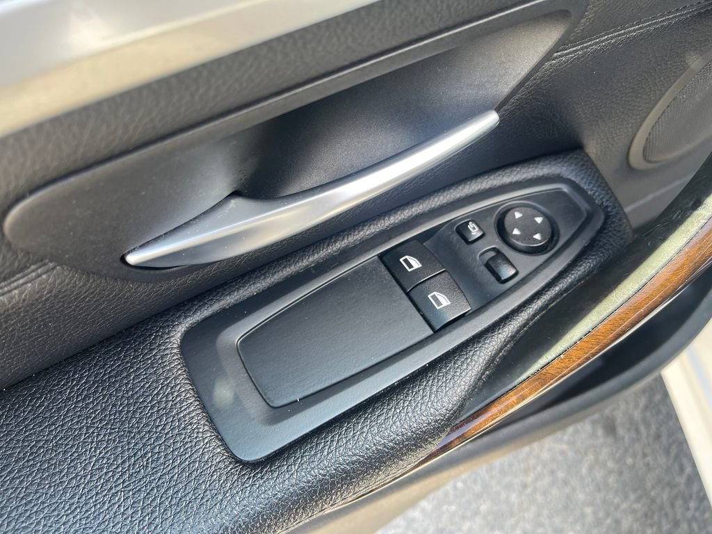 Used 2017 BMW 430i xDrive Coupe w/ M Sport Package AWD/4WD image 16
