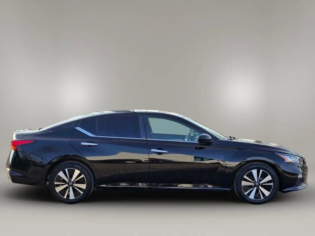 Used 2021 Nissan Altima 2.5 SV image 4