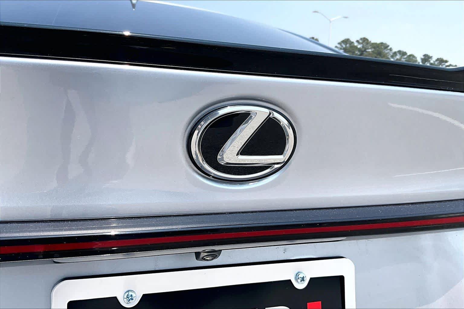 Used 2024 Lexus IS 350 F Sport w/ Accessory Package 2 RWD image 11
