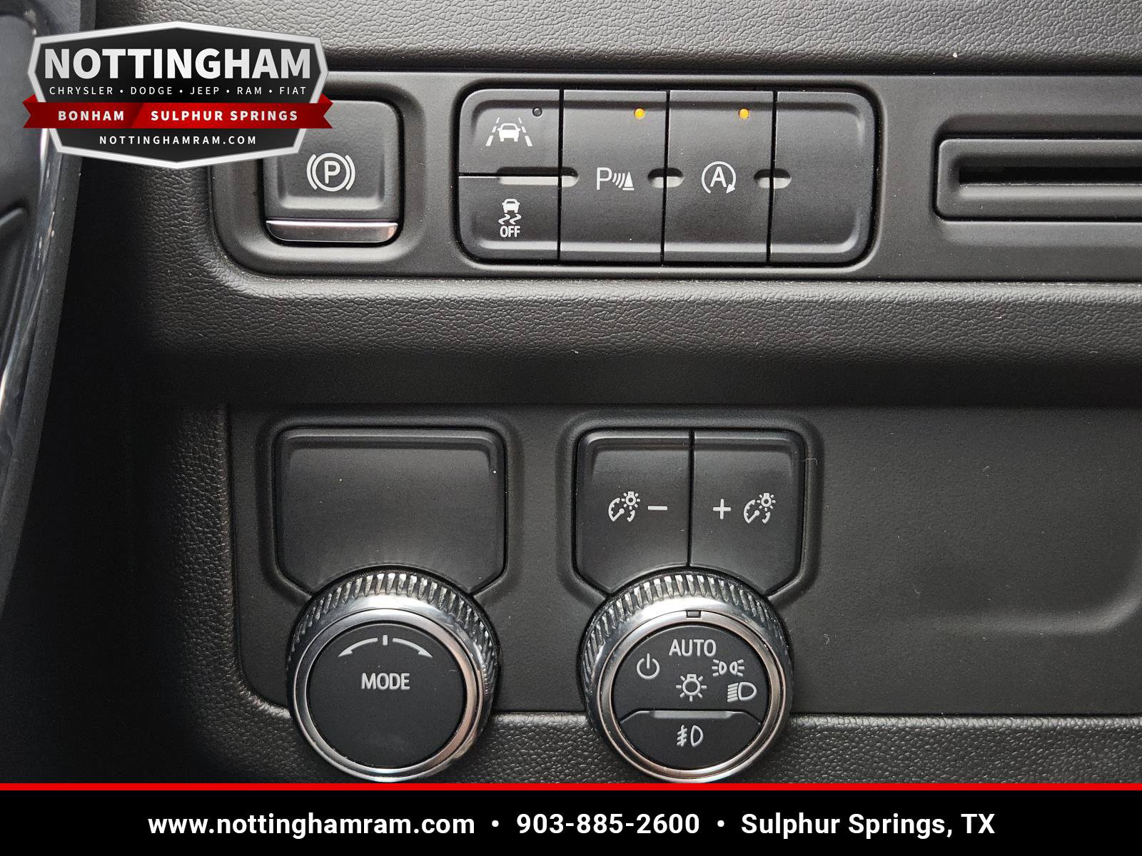 Used 2024 GMC Yukon SLT RWD image 18
